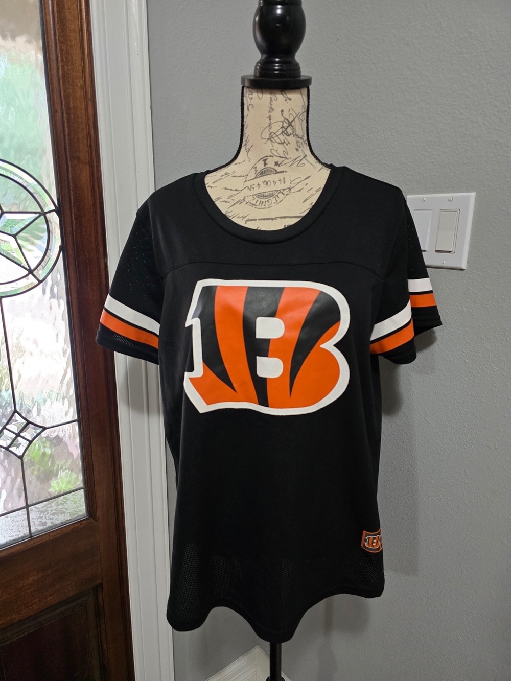 NFL Team Apparel Cincinnati Bengals Mesh Fashion Jersey XL